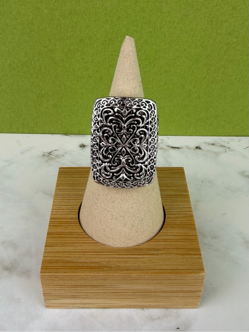 Modern Vintage Revival Silver Tone Filigree Shield Statement Ring Size 8